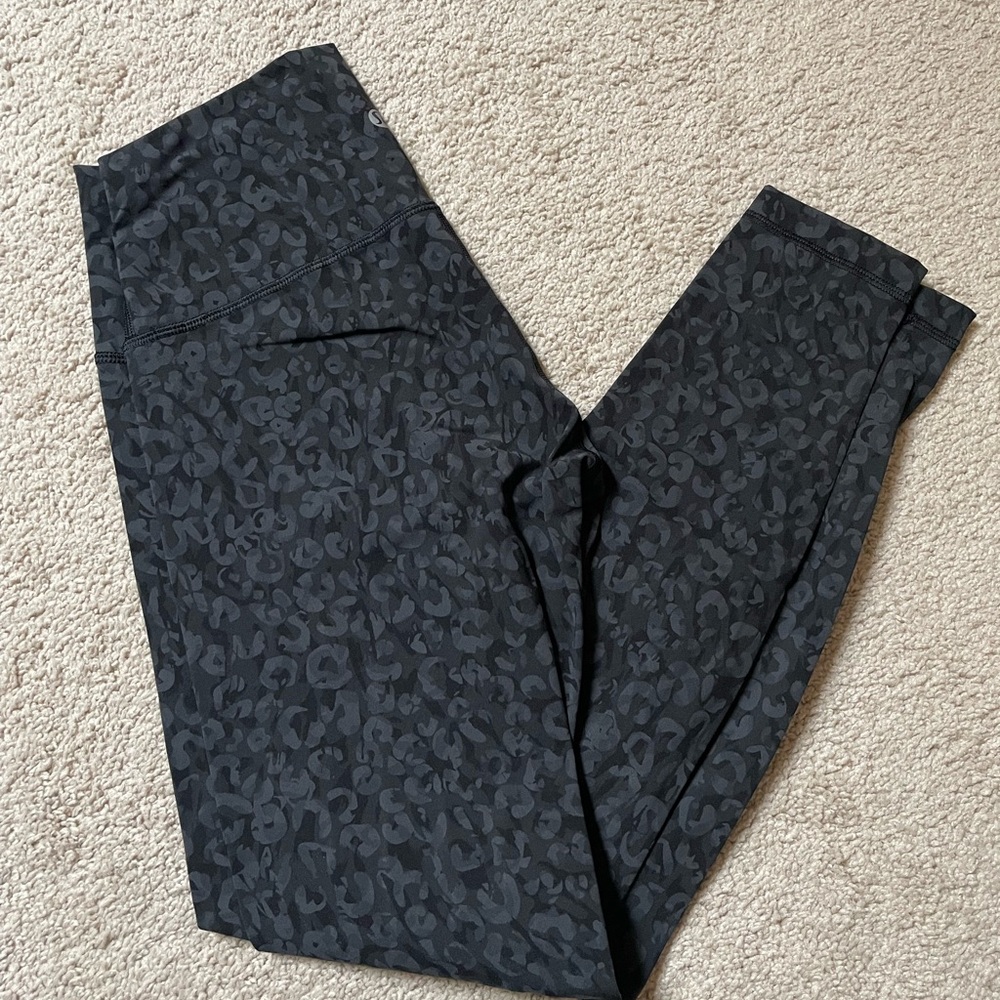 Lululemon wunder under luxtreme cheetah camo print 28”